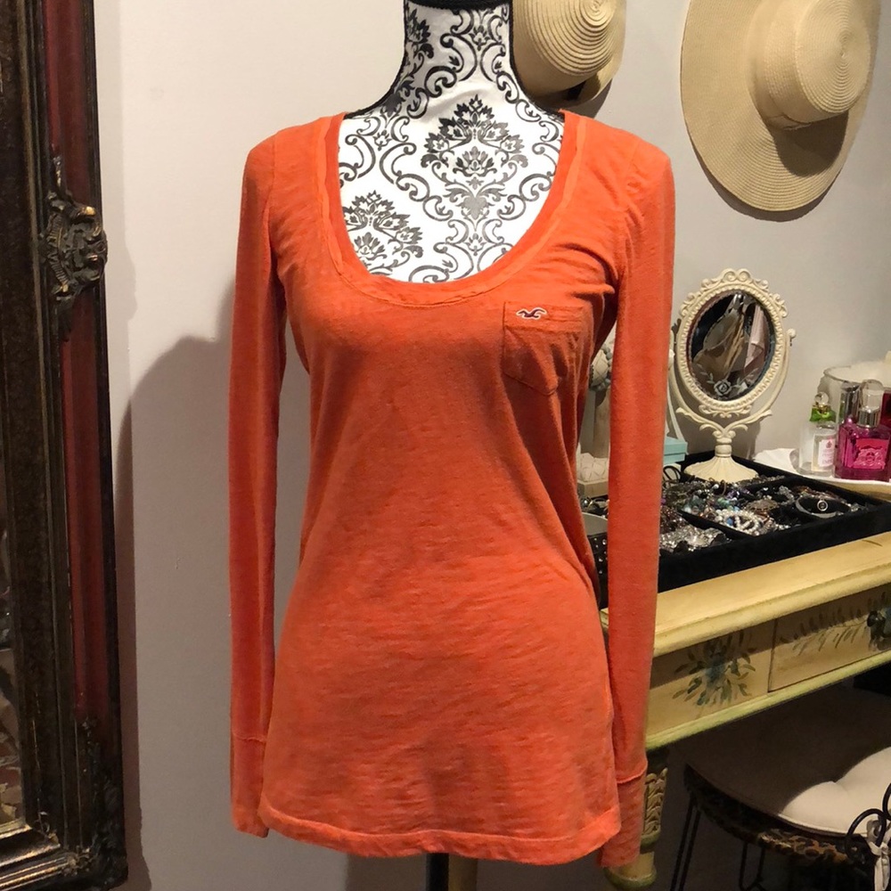 Hollister long sleeve tee